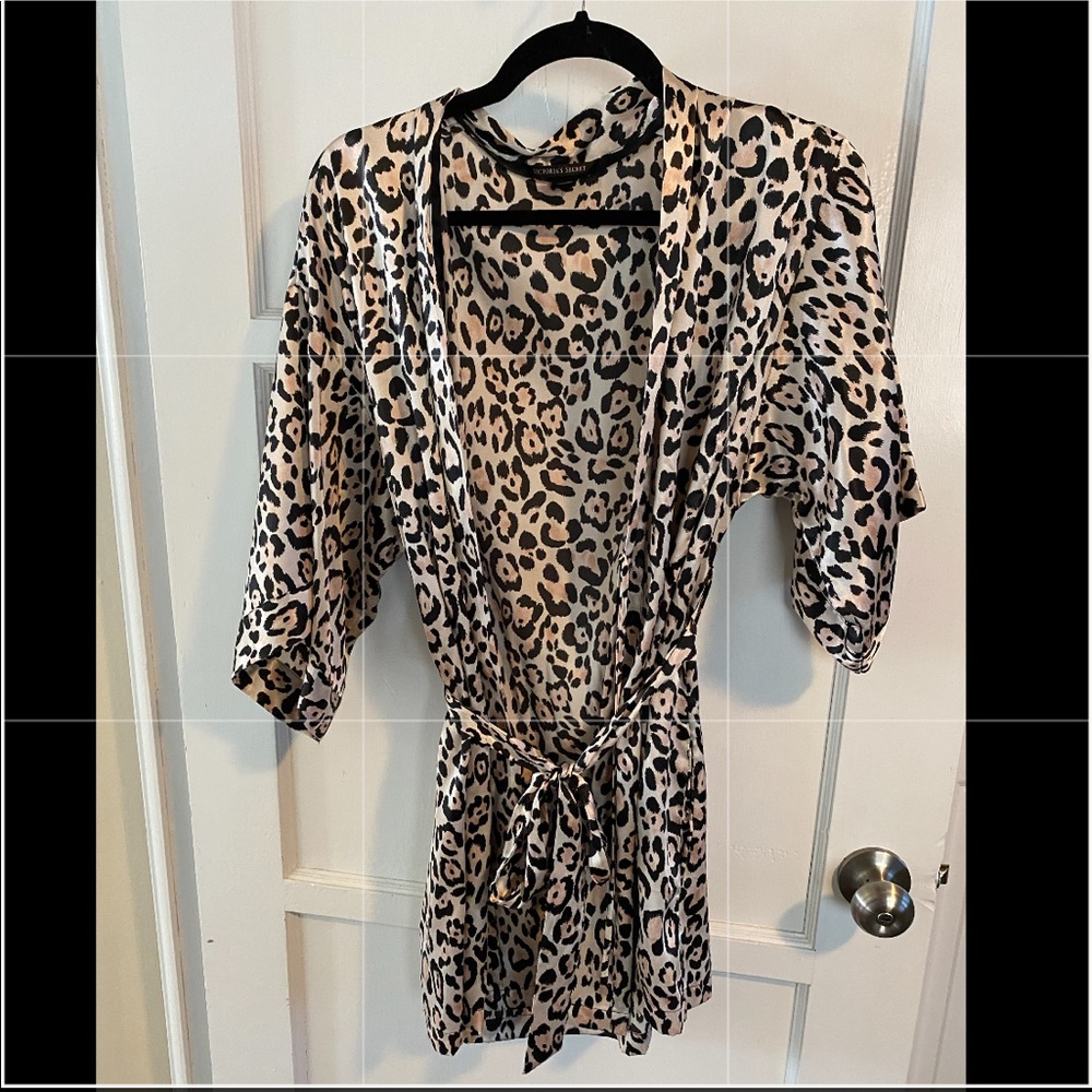 Silk VS S/M Robe